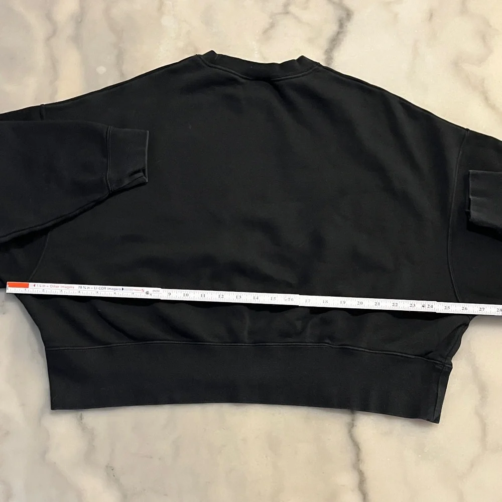 Nike Black Pullover Cropped Oversized with White Logo - Picture 8 of 9